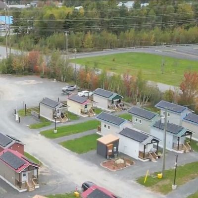 12-Neighbours-tiny-house-community-in-Canada-website-aerial-video (1)