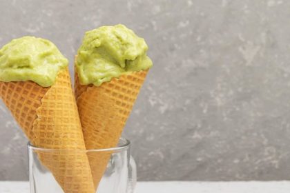 Omiljeni osvježavajući zdravi slatkiš zove se sladoled od avokada